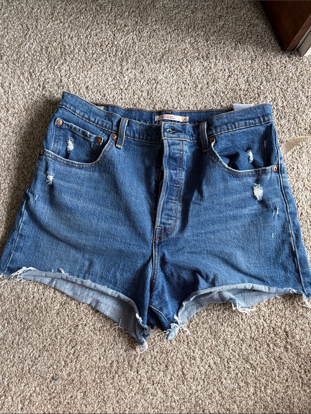 Levi’s Ribcage Short